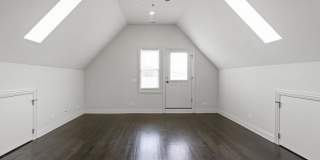 3123 N California Gallery 1