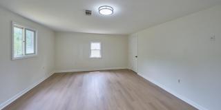 2924 GRACEFIELD Road Gallery 39