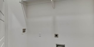 506 W Persimmon St Gallery 13
