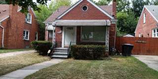 Charming 3-bedroom, 1-bath brick bungalow! Charming 3-bedroom, 1-bath brick bungalow! Gallery 1