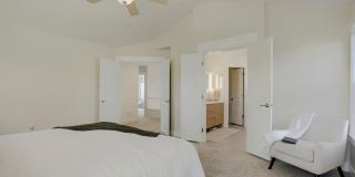 Gorgeous 4 Bedroom Home in NW Indian Peaks Neighborhood. Hardwood floors, Wine Closet and More Gallery 14