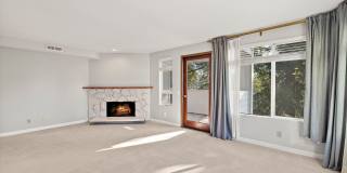 Amazing 2bed/1.5bath Condo Unit with Private Balcony in Meridian Park! Gallery 12