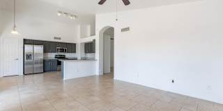 12471 W Holly Street Gallery 18