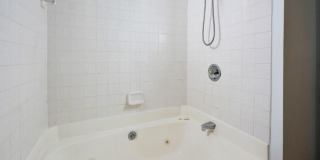 425 Summerwalk Gallery 35