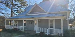 NEW LISTING!!! Gallery 1