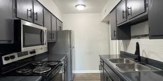 Remington On Rockville Living Gallery 127