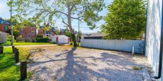 1075 Oak Street Gallery 16