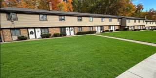 Cedarwood Apartments- 2 Bedroom 2 Bathroom Gallery 1