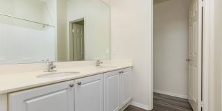 Laurel Terrace Apartment Homes Gallery 46