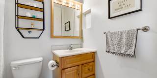 10208-C ASHBROOKE Court Gallery 20