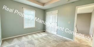 Spacious 4 Bed, 4 Bath Home with 3+ Car Garage and Amazing Amenities in Liberty schools! Gallery 20
