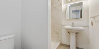 Queen Anne water view 3 bed 2 bath with den and 2 parking spaces Gallery 7