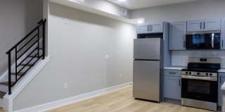 1201 LINDLEY Avenue Gallery 7