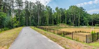 Like-New Townhome Walk to Downtown | Garage + Internet Included Gallery 16