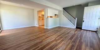 47 KING HENRY Circle Gallery 3