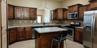 Comfort, Space & Flexibility – 3 Bed Home in Moore School District Gallery 4