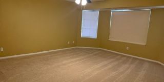 8640 Castle Hill Avenue Gallery 40