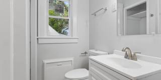 Single-Level 3 Bedroom Rental Near Downtown Hampton Gallery 23