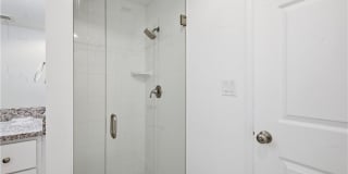 939 19th Street Gallery 15