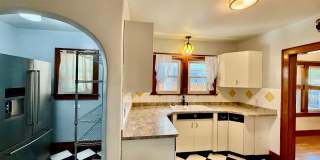 Charming 1925 Hillside Bungalow | Downtown Colorado Springs Gallery 8