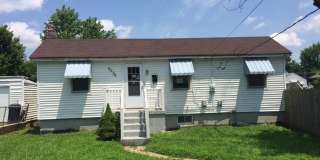 New Renovation!!!2 bedroom bungalow, deck, huge yard, Hancock schools Gallery 1