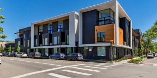 Summit at Wash Park Apartments Gallery 24