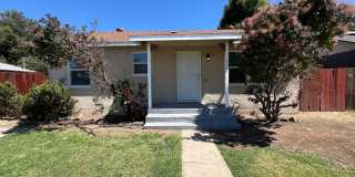 Fully remodeled 2 bedrooms and 1 bathroom, single-story home in Visalia, CA! Gallery 1