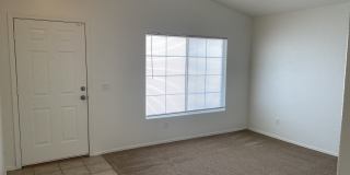 6831 S 33rd Dr Gallery 4