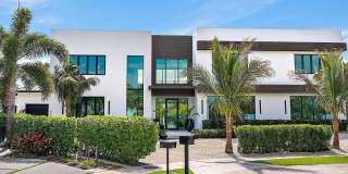 706 Lakeside Circle Gallery 21