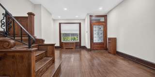 5452 CATHARINE Street Gallery 13