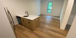 104 Howe Gallery 3