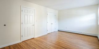 Newtonian Gardens Apartments Gallery 24