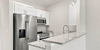 736-738 Gilbert Avenue S Gallery 4