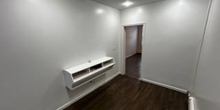 63 Madison Street Gallery 8