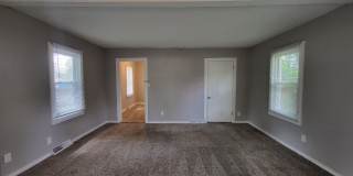 1 Bedroom home with garage! Gallery 7