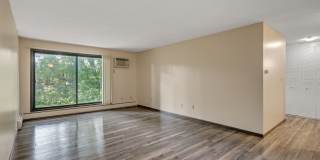 Eastgate Apartments Gallery 90