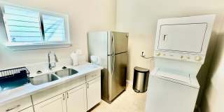 Fully Furnished Tower District Studio Gallery 10