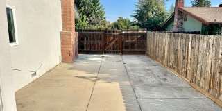 Charming 3 Bed/ 2 Bath Home in Clovis Gallery 5