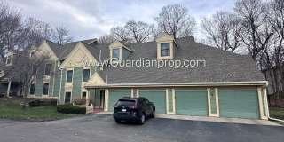 Plymouth Town Home, 1 Car Garage, Dishwasher, In Unit Laundry, Patio Gallery 1