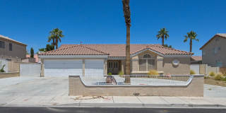 SE!! 4 Bedrooms!! Single Story!! NO HOA!! 3 Car Garage!!! Pool!!! Spa!!! RV Parking!!! Low maintenance Landscape!! Gallery 1