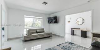 633 N Crescent Dr Gallery 10