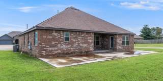 Comfortable Living in Pea Ridge: 3 Bed, 2 Bath Home Comfortable Living in Pea Ridge: 3 Bed, 2 Bath Home Gallery 23