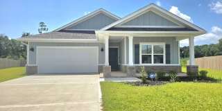 Newer home, 5 bedroom/3 Bath Gallery 1