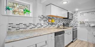 121 ONONDAGA Drive Gallery 9