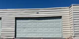 3 Bedroom Townhouse with a 2 car garage and a middle courtyard area Gallery 5