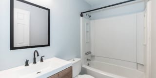 3 Bedroom Townhouse Near Downtown Durham Gallery 25