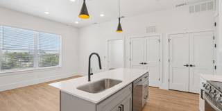 6418 Maple Gallery 13