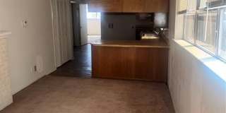 120 W Heron Street Gallery 10