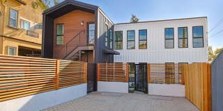 Luxury Living with Massive Private Yard in Downtown Burbank! Luxury Living with Massive Private Yard in Downtown Burbank! Gallery 1