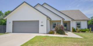 4BR/2BA Farmington Home! Gallery 1